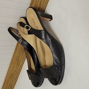 Sesto Meucci Italian comfort sling black heels. Leather sz 7.5 bow 3" heel black